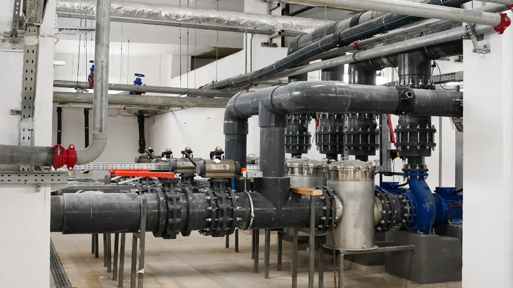 Монтаж системы водоподготовки - клапаны с приводами 2