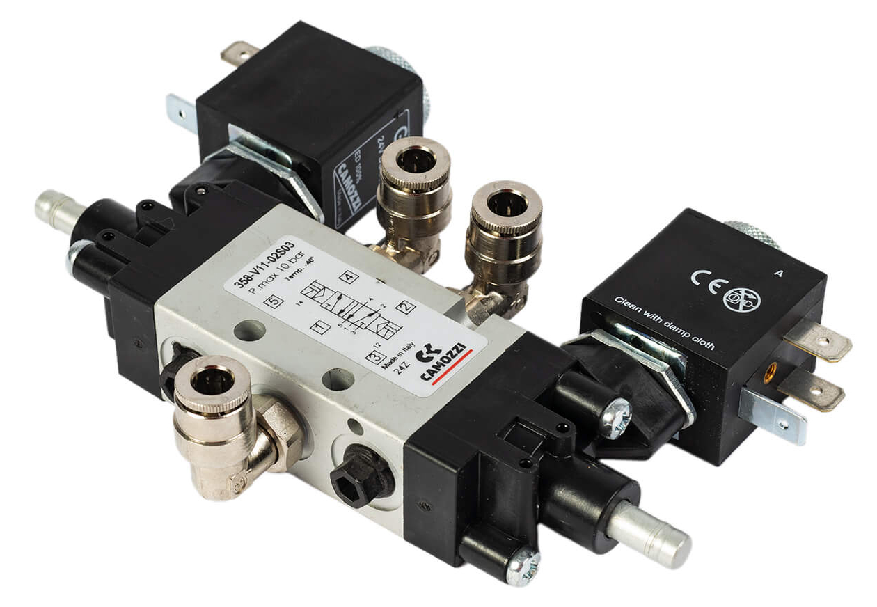 358-V11-02S03-RU04 CAMOZZI - Распределитель привода дверей